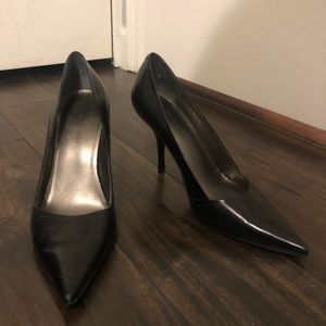 Nine West Black Leather Pointed Heels